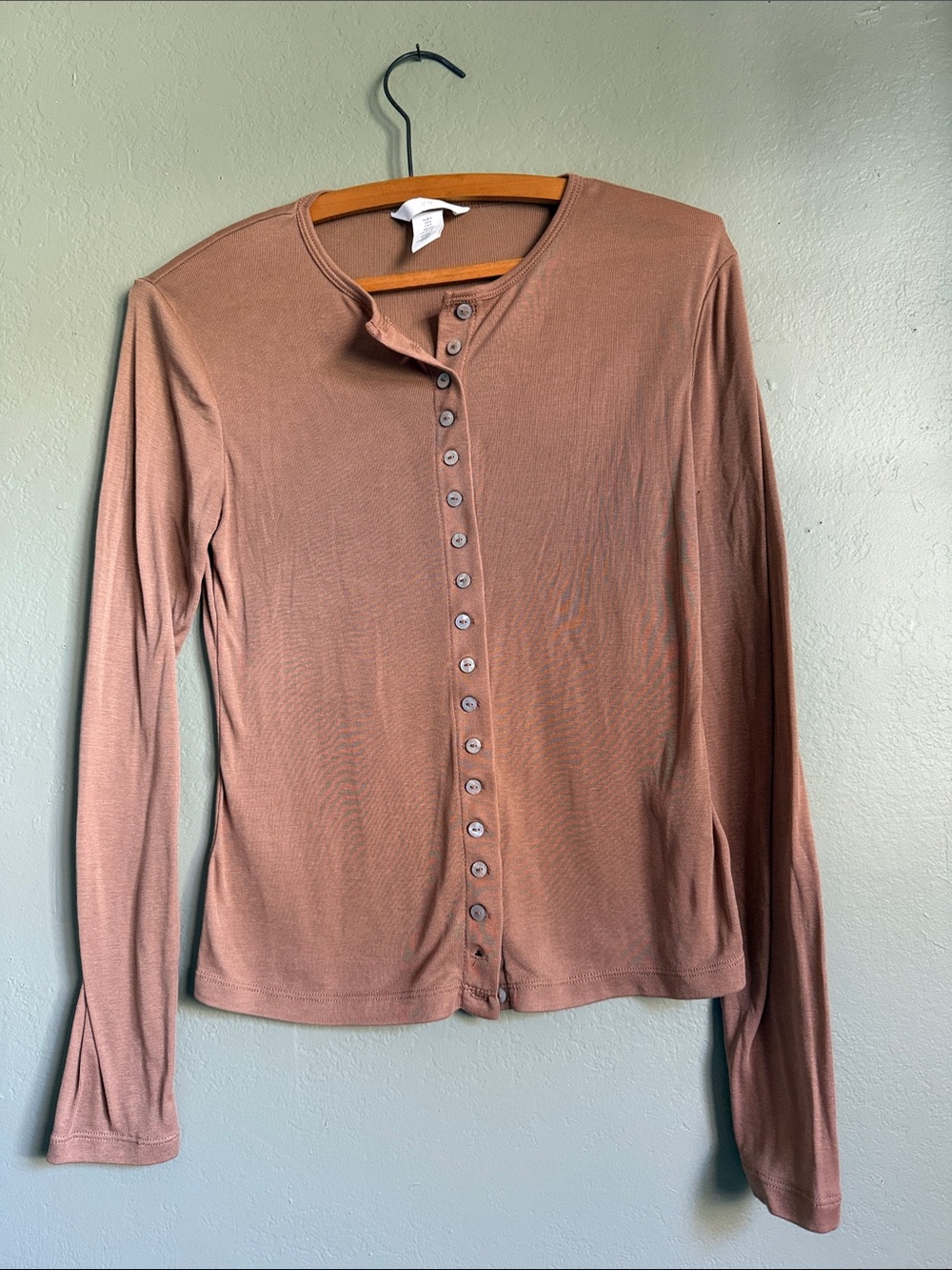 H&M brown long sleeve button down Henley